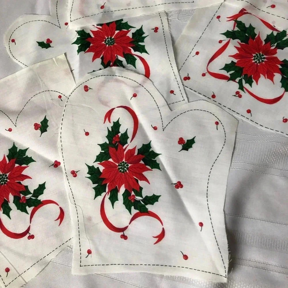 Vtg Holiday Cut and Sew Oven Mits and Pot Holders - Picture 3 of 7
